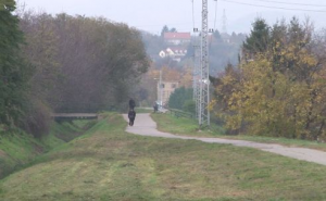 Közvilágítást kap a gyalogos- és kerékpárút