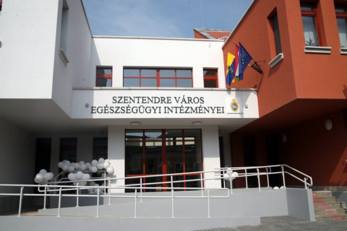 Több és nagyobb óraszámú szakrendelés a SZEI-ben